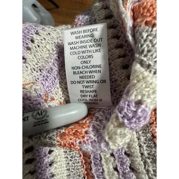 CLOUD CHASER Crochet V-Neck Tank Top in Sz Large - Picture 6 of 8